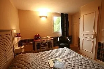 Отель The Originals City, Le Hotel, Брюэ-ла-Бюисьер